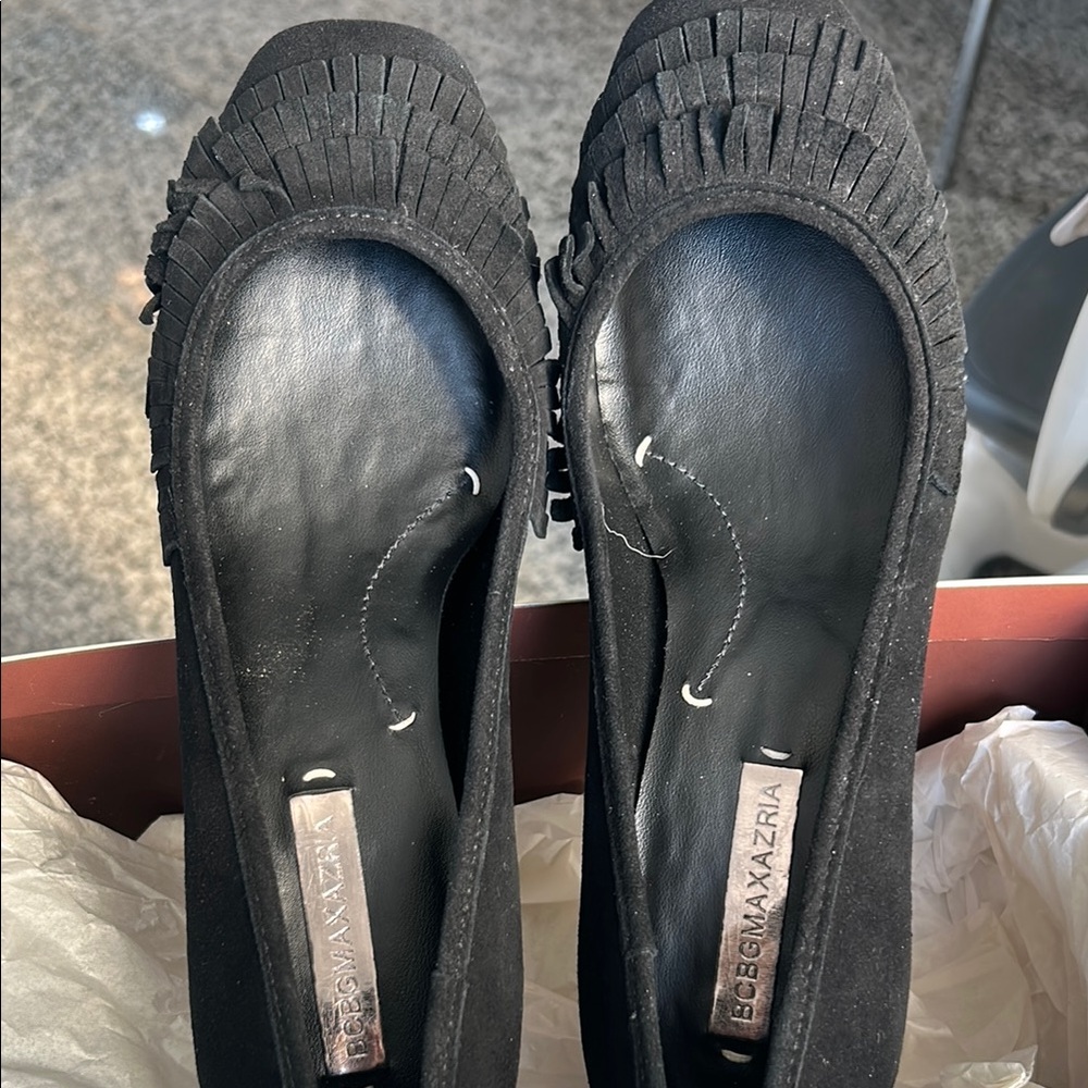 BCBGMaxAzria Black Gathered Loafers